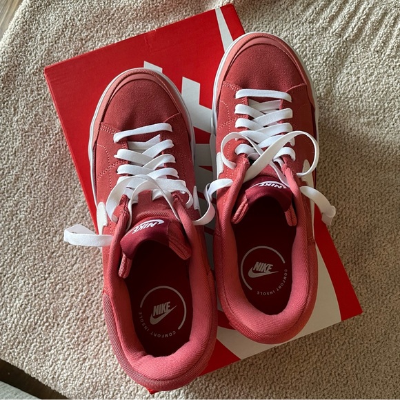 Nike Court Legacy Lift Shoes (size 8) - Picture 1 of 7
